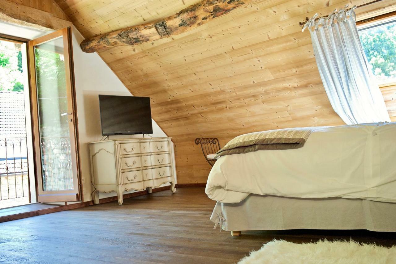 Chambres D'Hotes Des Lodges De La Cascade Yenne Luaran gambar